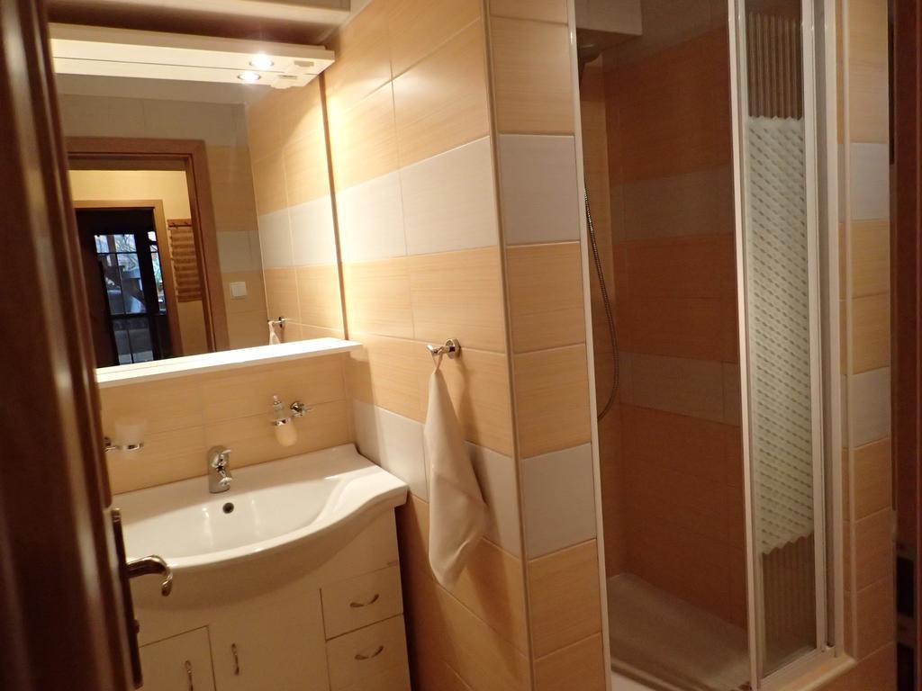 Family House - Apartmany Zuzana Stará Lesná Kamer foto